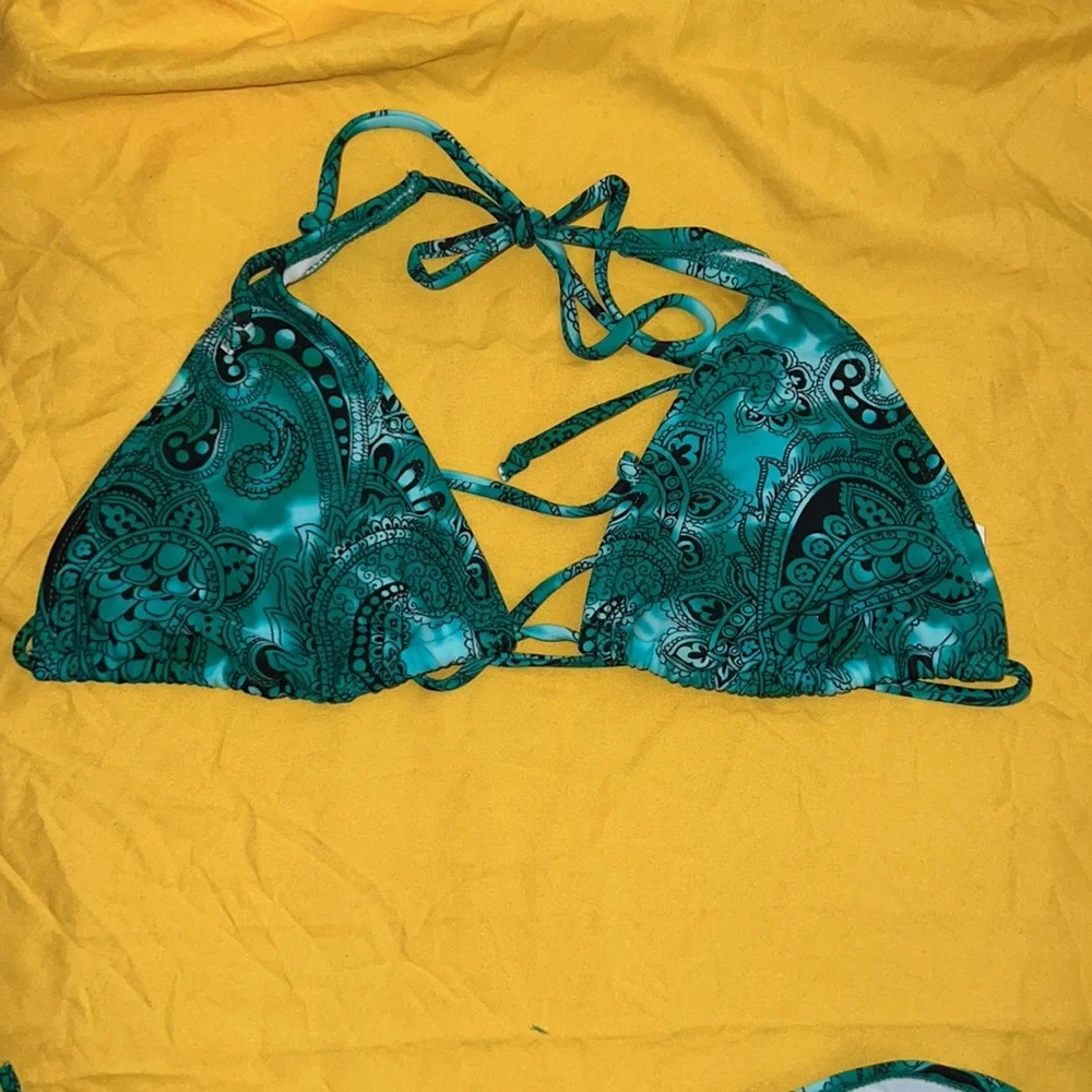 Xhilaration bikini set